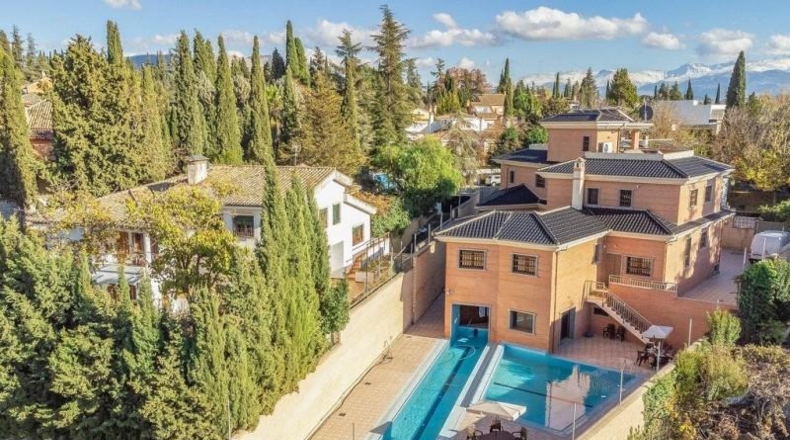 Granada - Albolote - 1100m2
