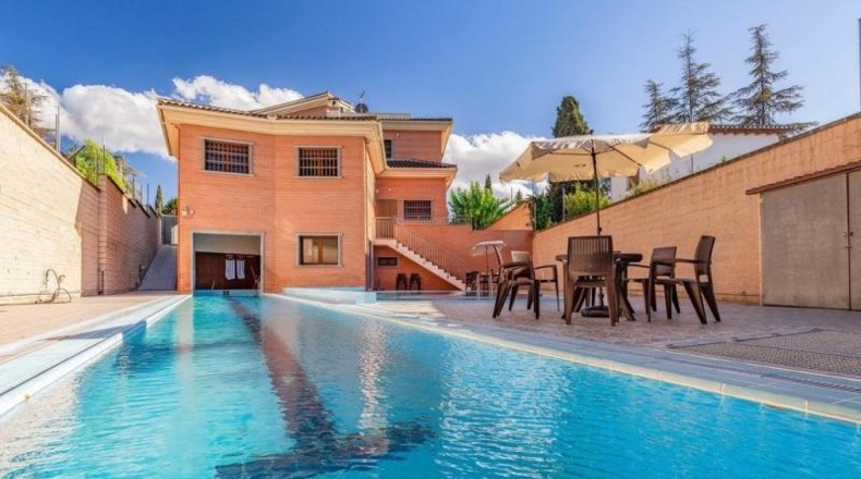 Granada - Albolote - 1100m2