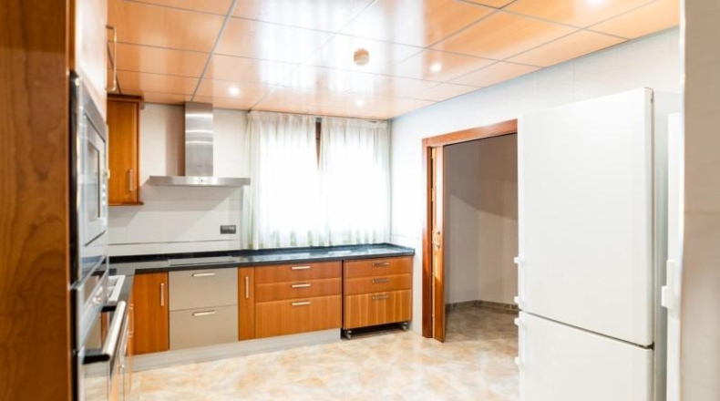 Granada - Albolote - 1100m2