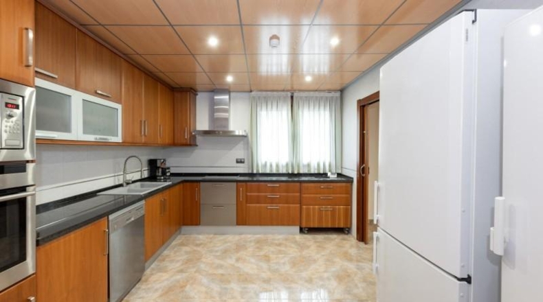 Granada - Albolote - 1100m2
