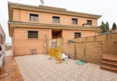 Xalet independent amb terreny en venda a la España, Albolote, ref.: TR217274 foto