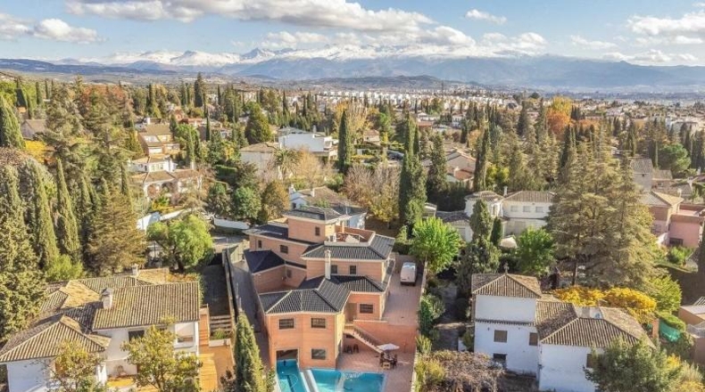 Granada - Albolote - 1100m2
