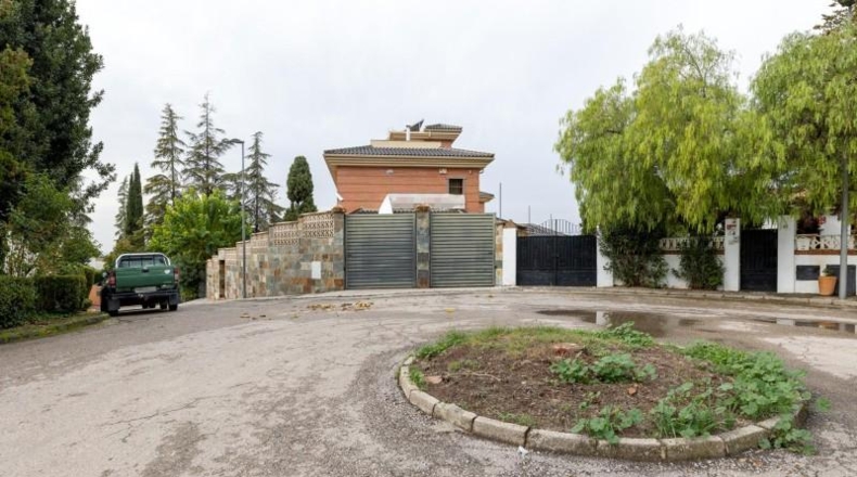 Granada - Albolote - 1100m2