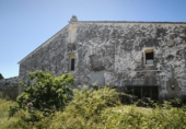 Загородный дом с участком на продажу в городе el Vendrell Фото