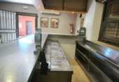 Загородный дом с участком на продажу в городе el Vendrell Фото