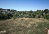 Загородный дом с участком на продажу в городе el Vendrell Фото