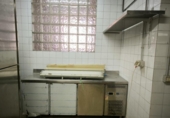 Загородный дом с участком на продажу в городе el Vendrell Фото
