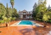 Chalet independiente con terreno en venta en la España, Albolote, ref: TR143013 foto