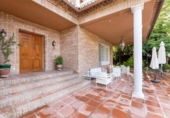 Chalet independiente con terreno en venta en la España, Albolote, ref: TR143013 foto