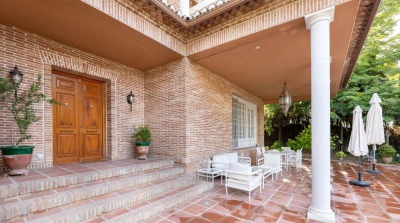 Granada - Albolote - 1880m2