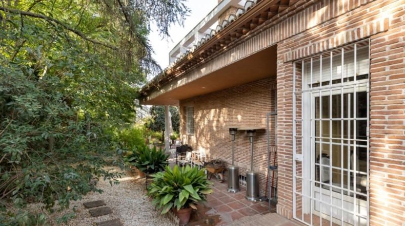 Granada - Albolote - 1880m2