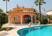 Xalet independent amb terreny en venda a la España, Dénia, ref.: TR148838 foto