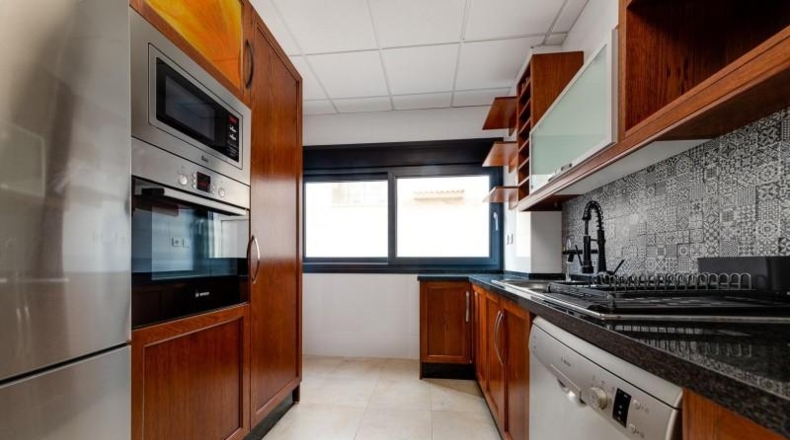 Alicante - Torrevieja - 324m2