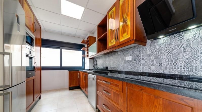Alicante - Torrevieja - 324m2