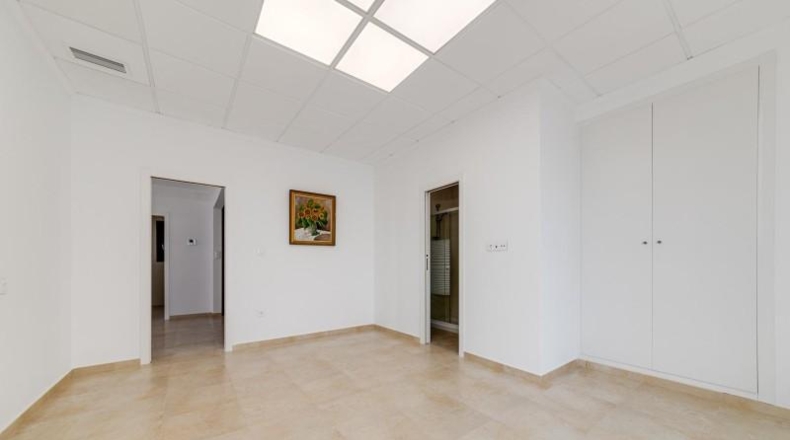 Alicante - Torrevieja - 324m2