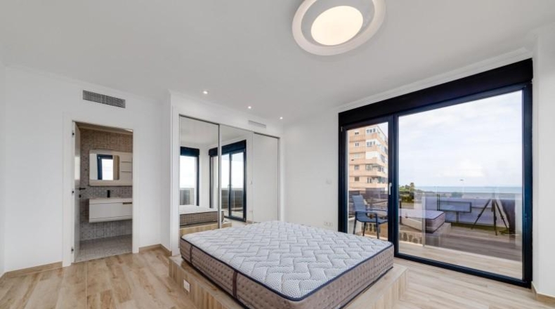 Alicante - Torrevieja - 324m2