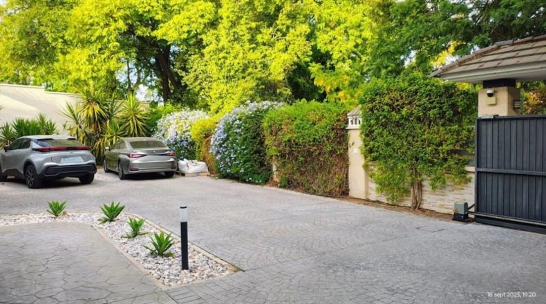 Seville - Mairena del Aljarafe - 1810m2