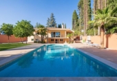 Chalet independiente con terreno en venta en la España, Albolote, ref: TR240340 foto