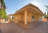 Chalet independiente con terreno en venta en la España, Albolote, ref: TR240340 foto