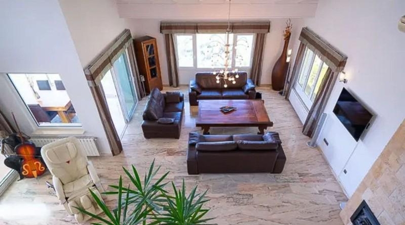 Pontevedra - O Rial - 905m2