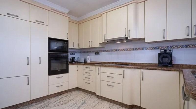 Pontevedra - O Rial - 905m2