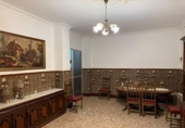 Дом с участком на продажу в городе Севилья Фото