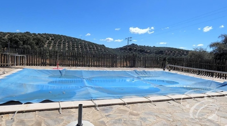 Córdoba - Rute - 33000m2