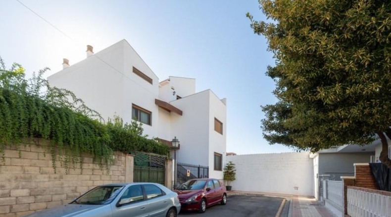 Granada - Granada - 676m2