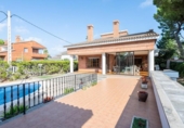 Chalet independiente con terreno en venta en la España, Cambrils, ref: TR150671 foto