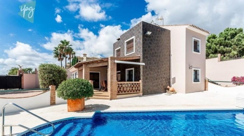Málaga - Estepona - 3500m2