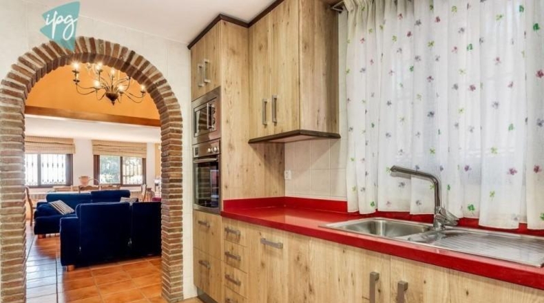 Málaga - Estepona - 3500m2