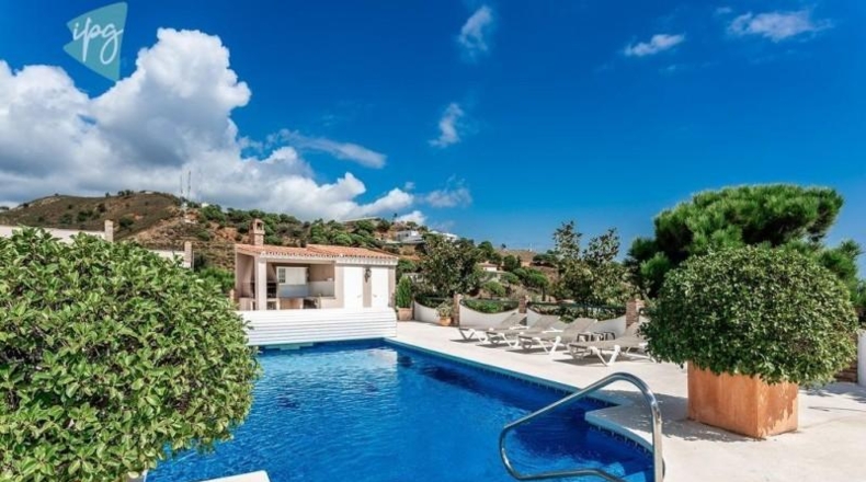 Málaga - Estepona - 3500m2