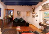 Дом с участком на продажу в городе Sitges Фото