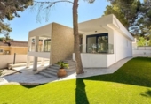Xalet independent amb terreny en venda a la España, Torrevella, ref.: TR353450 foto