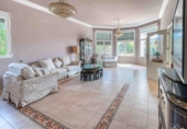 Chalet independiente con terreno en venta en la España, L'Alfàs del Pi, ref: TR263095 foto