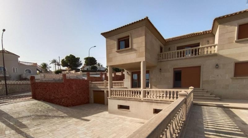 Alicante - Campello - 895m2