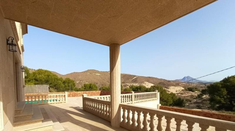Alicante - Campello - 895m2