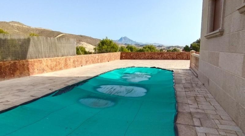 Alicante - Campello - 895m2