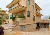 Chalet independiente con terreno en venta en la España, Benidorm, ref: TR171839 foto