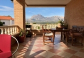 Chalet independiente con terreno en venta en la España, Benidorm, ref: TR171839 foto
