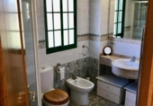 Chalet independiente con terreno en venta en la España, Benidorm, ref: TR171839 foto