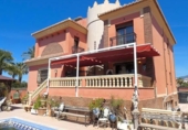 Chalet independiente con terreno en venta en la España, Motril, ref: TR312419 foto