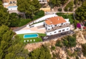 Xalet independent amb terreny en venda a la España, Calp, ref.: TR335231 foto