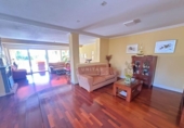 Chalet independiente con terreno en venta en la España, San Juan de Alicante, ref: TR354948 foto