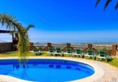 Chalet independiente con terreno en venta en la España, Motril, ref: TR247906 foto