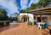 Chalet independiente con terreno en venta en la España, es Mercadal, ref: TR350131 foto