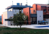Chalet independiente con terreno en venta en la España, Sant Pere de Ribes, ref: TR138674 foto