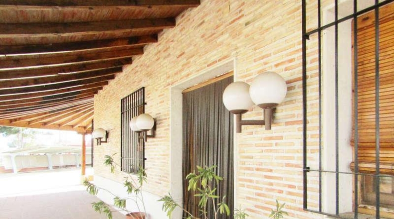 Ciudad Real - Valdepeñas - 8500m2