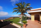 Casa de camp amb terreny en venda a la España, Adeje, ref.: TR143538 foto