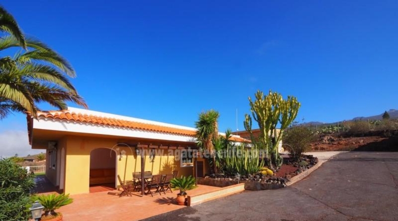 Santa Cruz de Tenerife - Adeje - 10000m2